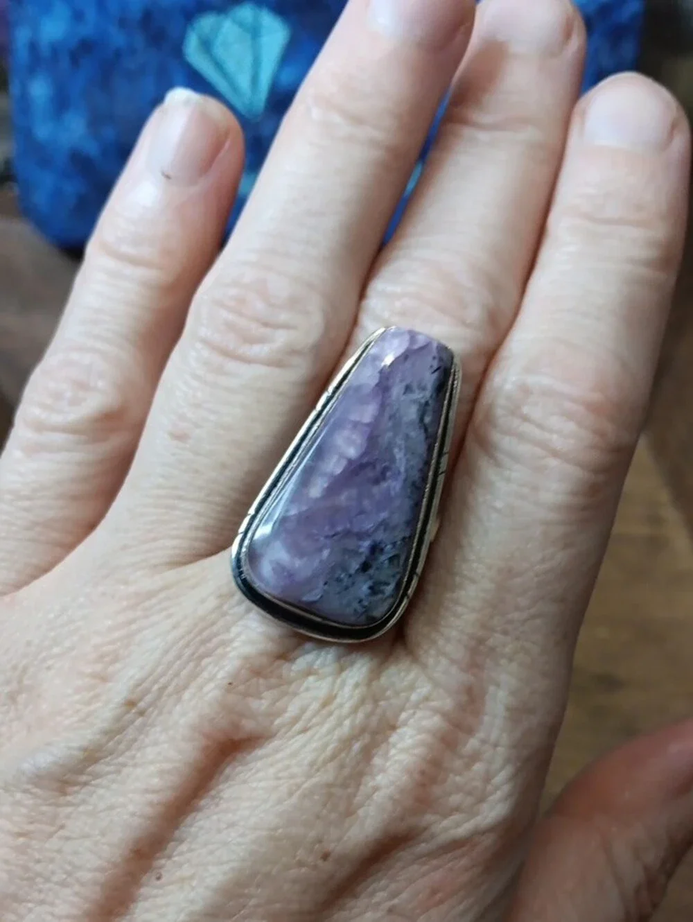 N/A elegant purple